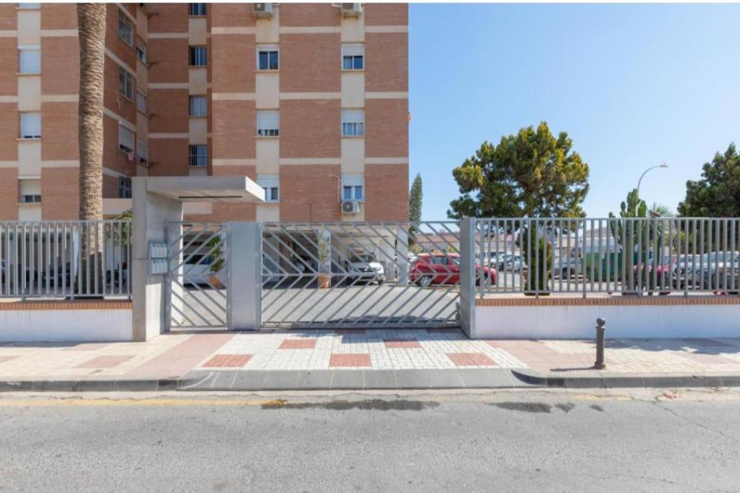 Apartamentos Vialia Sol Y Playa マラガ エクステリア 写真