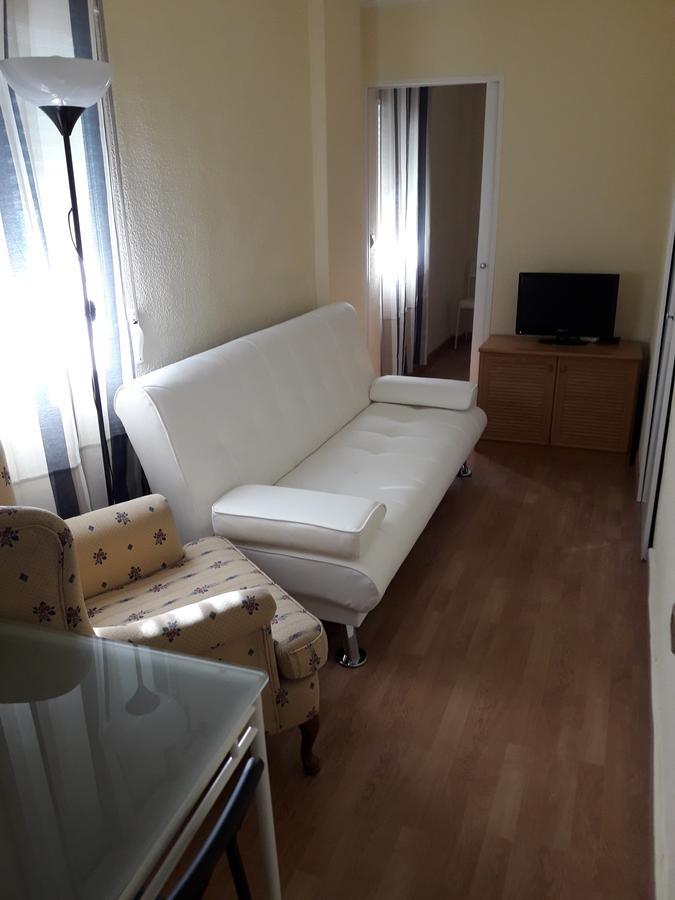 Apartamentos Vialia Sol Y Playa マラガ エクステリア 写真